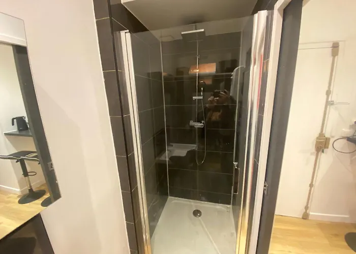 Appartement Chic - Terrasse En Plein Ciel - 004 *